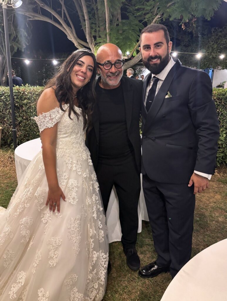Salvo con Floriana e Leonardo, al loro matrimonio al Vigneto di Menfi