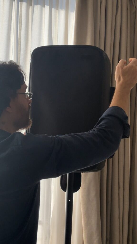 Montaggio Cassa RCF su stativo