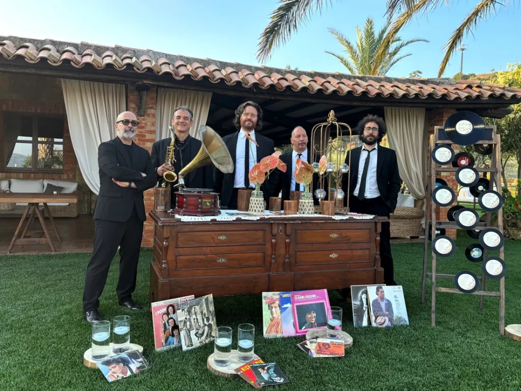 Sarabanda 5tet con sax alla Tenuta Berretta di Mirabella Imbaccari - Banchetto con Grammofono e vinili