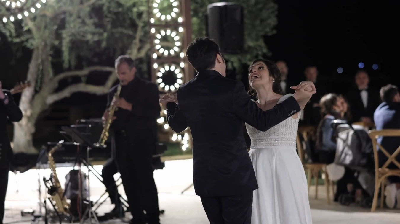 Gli sposi ballano "Al chiaro di luna" di Jovanotti - Tenuta Berretta