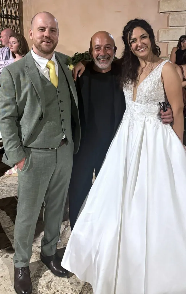 Ambra e Luke sposi a Villa Principe di Belmonte ad Ispica, provincia di Ragusa